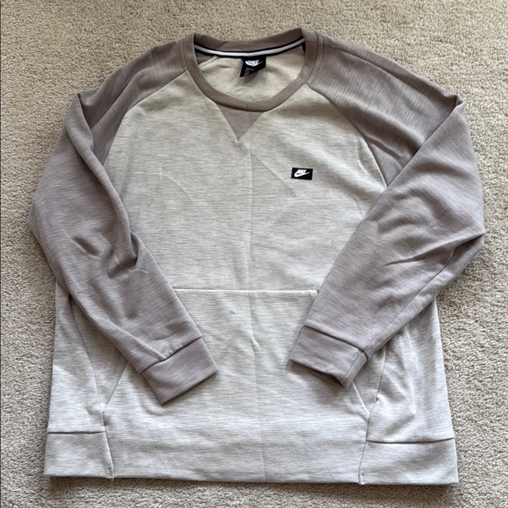 Nike Gray Crewneck Sweater Classic Design